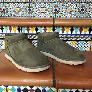 Get cozy in these Ugg Ultra Minis!